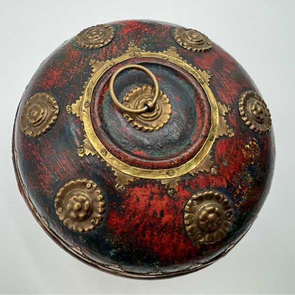 Vintage Decorative Red and Gold Accent Box - Picture 7 of 11